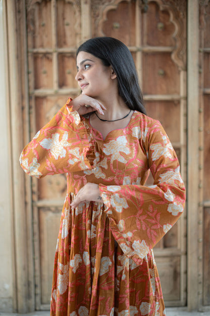 DARK MUSTARD BROWN TIER DRESS