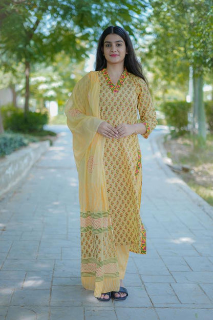 CREAM YELLOW BOOTA SUIT SET
