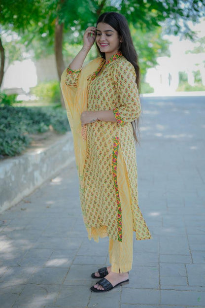 CREAM YELLOW BOOTA SUIT SET