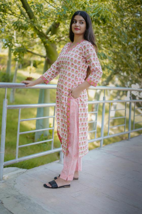 LIGHT PINK BOOTA SUIT SET