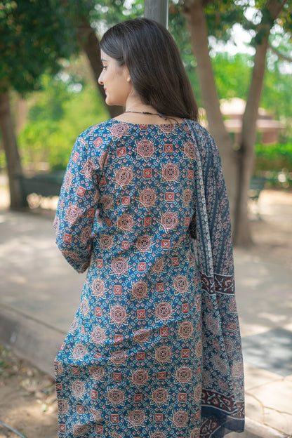 YALE BLUE COTTON PRINTED SUIT