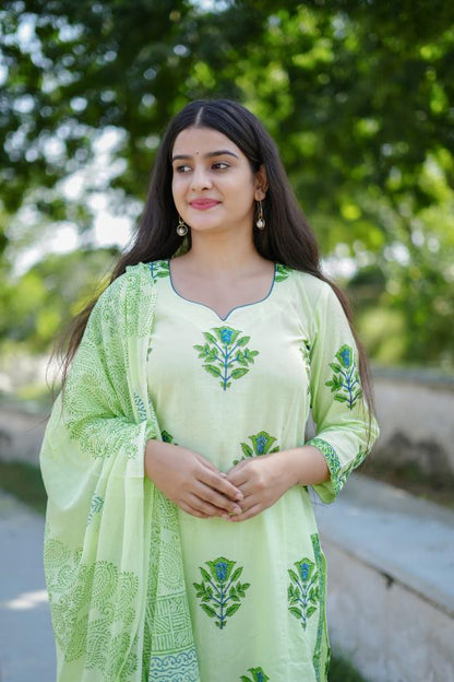 PISTA GREEN BOOTA SUIT SET