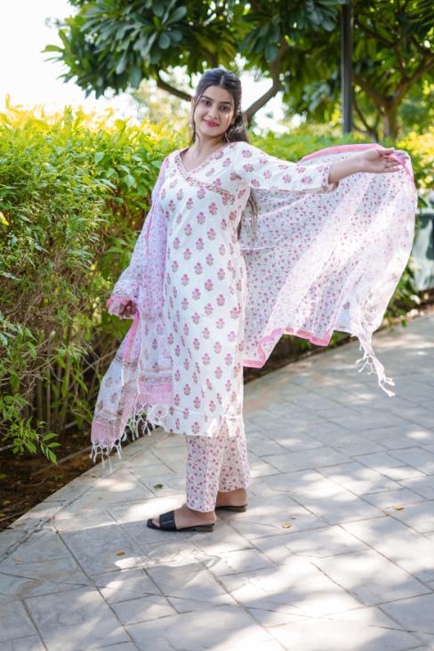 WHITE PINK FLORAL SUIT SET