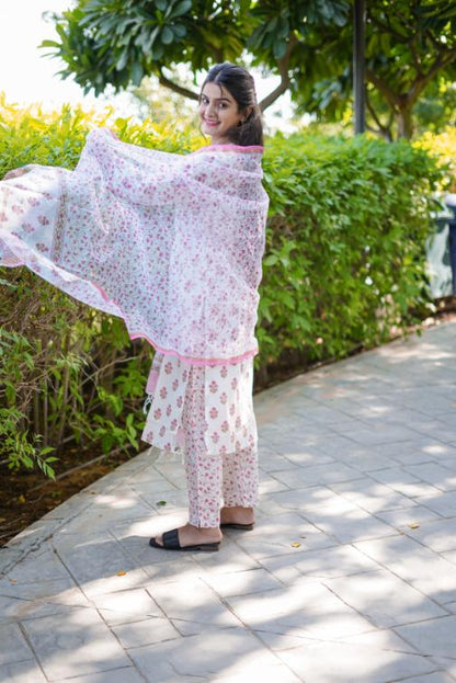 WHITE PINK FLORAL SUIT SET