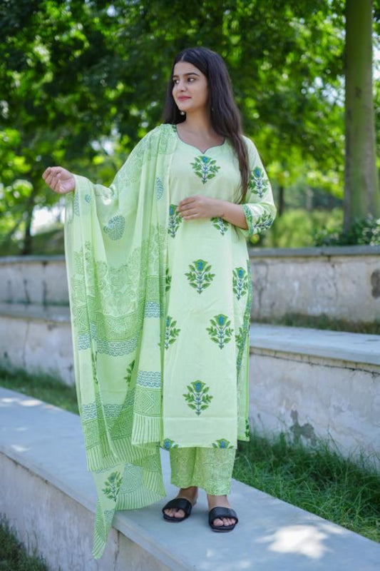 PISTA GREEN BOOTA SUIT SET