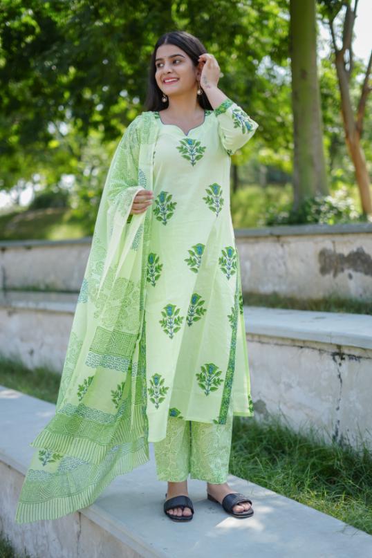 PISTA GREEN BOOTA SUIT SET